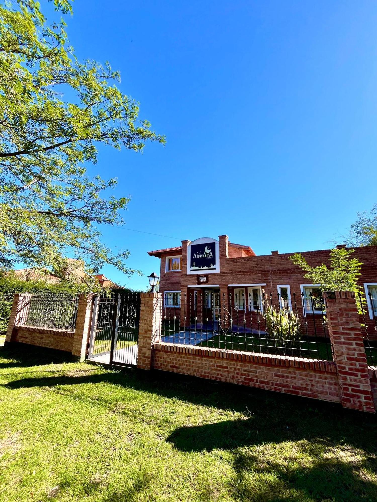 Hotel Aimara *